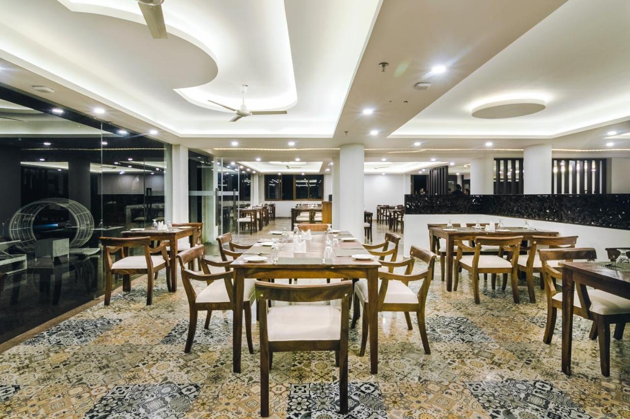 Elixir Hills Suites Resort And Spa 蒙纳 外观 照片